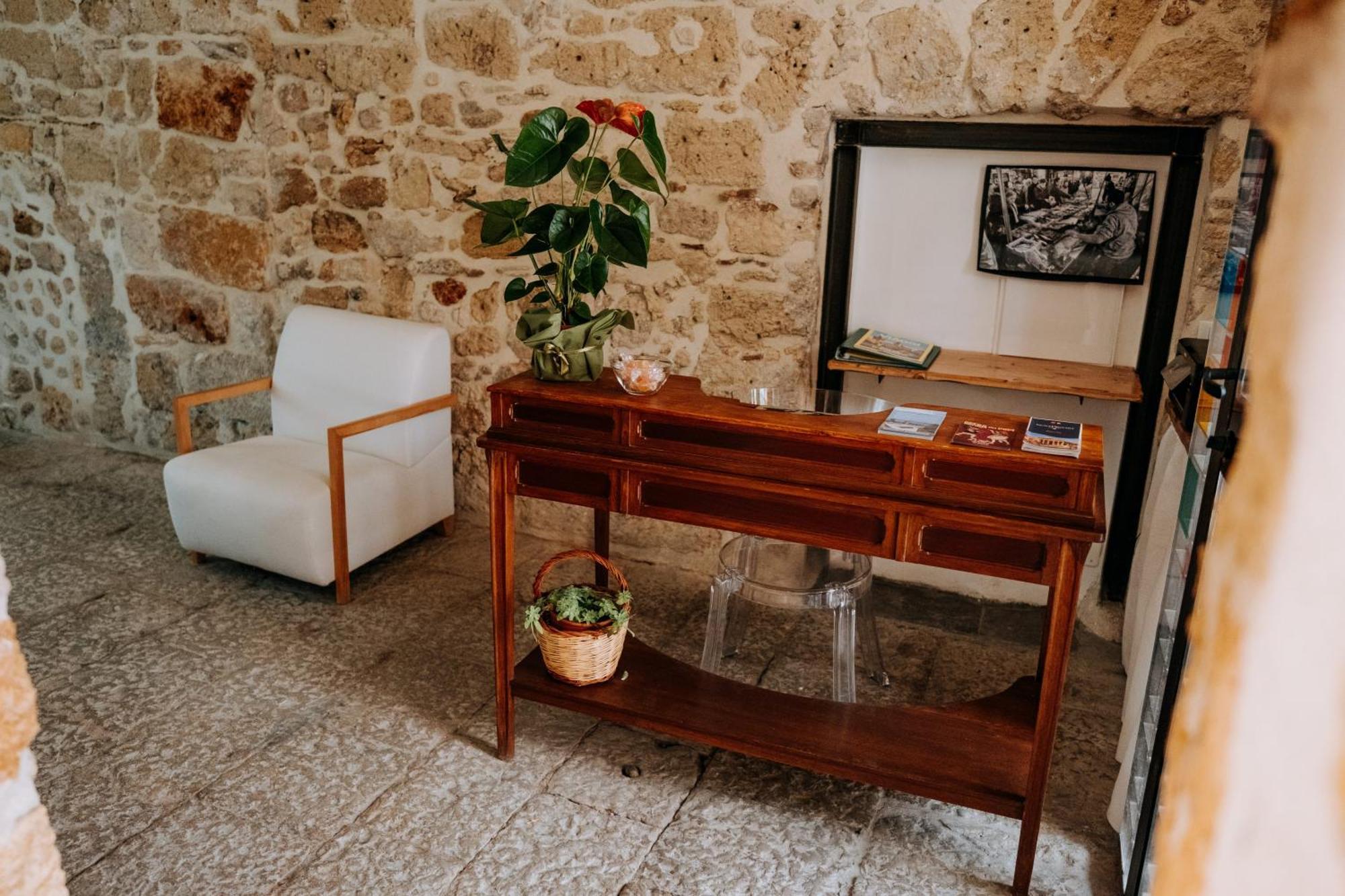 Hotel Ambrosia-Timeless Hosting Palermo Exteriér fotografie